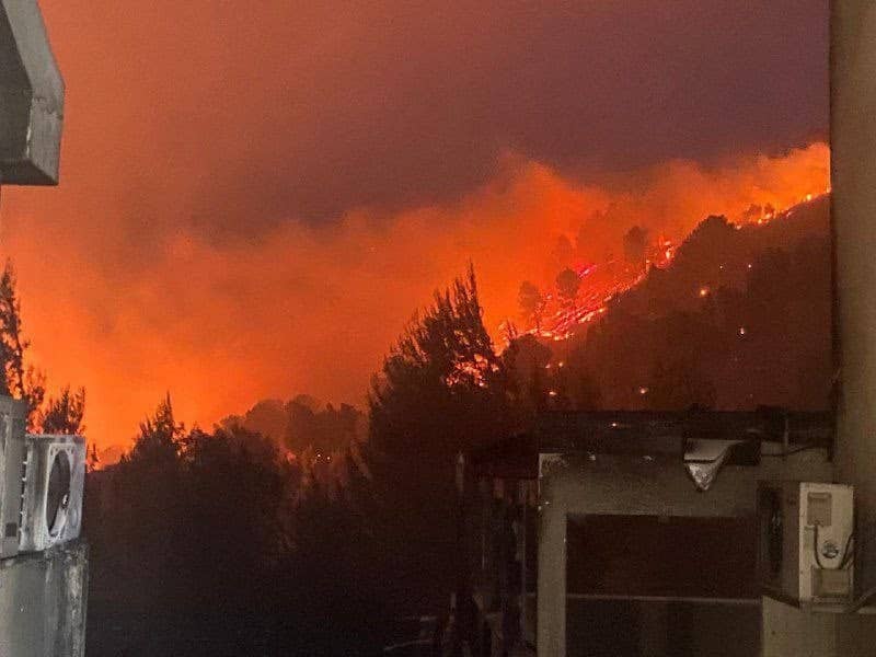 flames of Kiryat Shmona